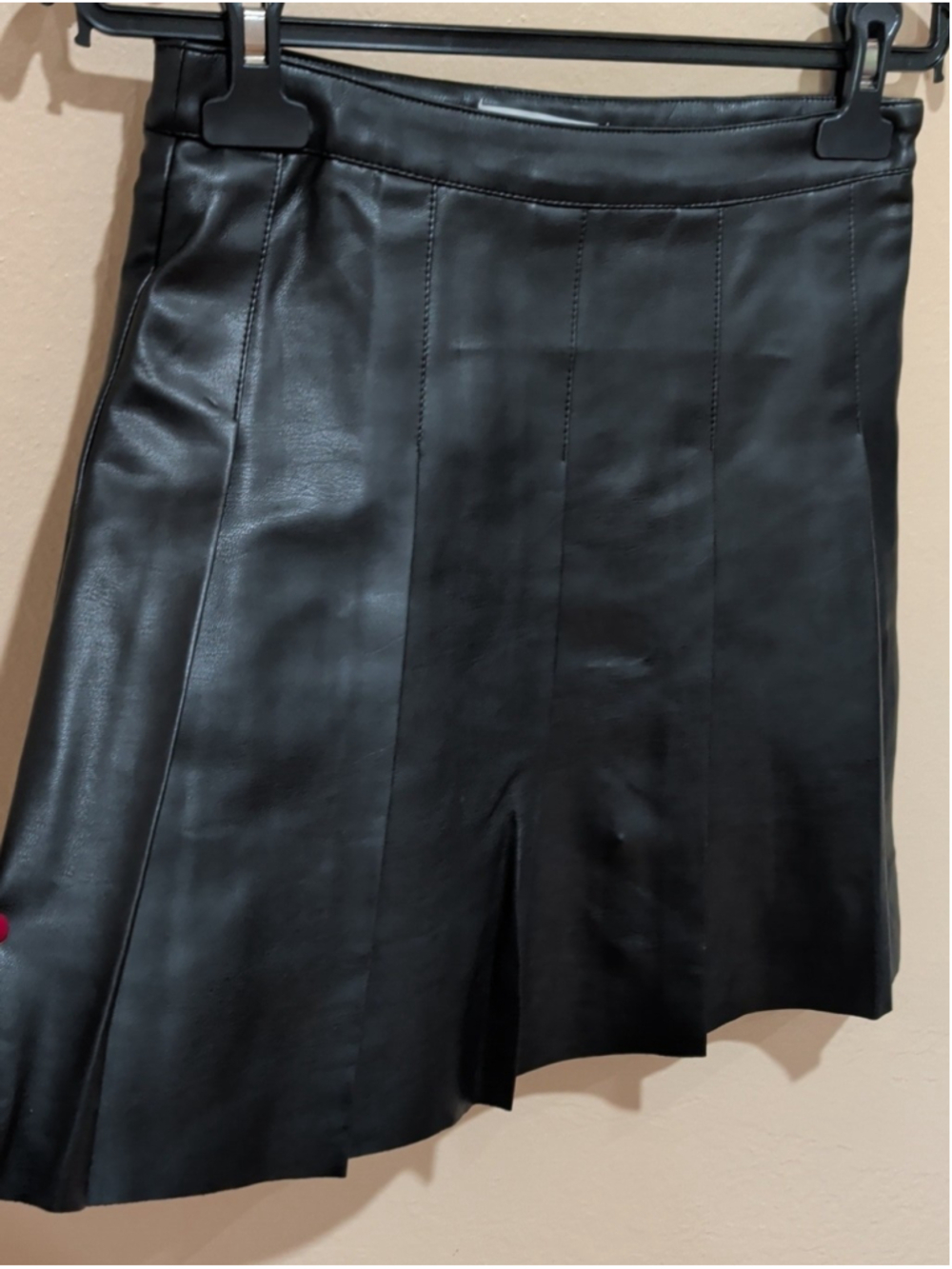 Zara vegan leather pleated mini skirt featuring a high-rise waist, small - Picture 4 of 4